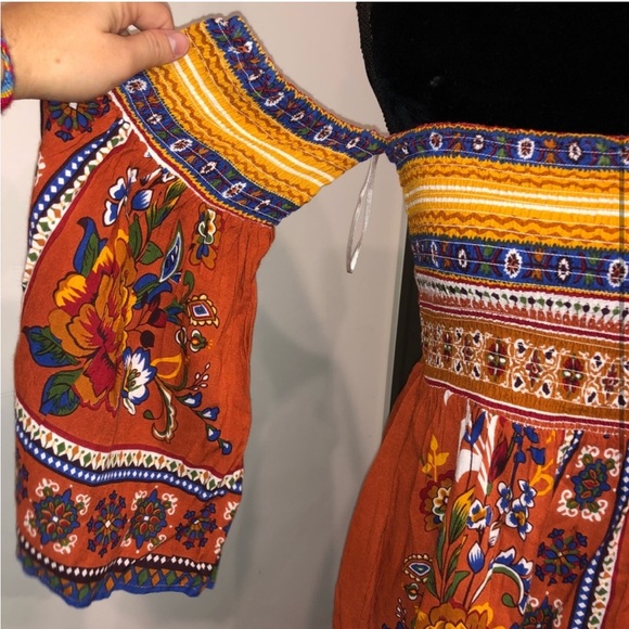 Off The Shoulder Top - Picture 2 of 4